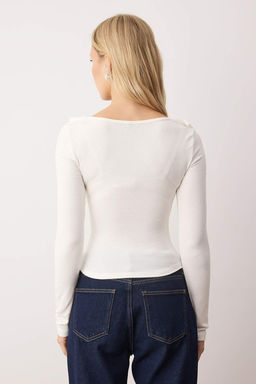 Ekru F?rf?rl? Fitted/Vucuda Oturan Orme Bluz TWOAW26BZ00287