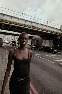 BODY FORNITURA POLIAMIDA / Negro