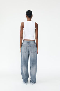 RELAXED FIT FOLD-UP LOW-RISE JEANS - Zara фото 4