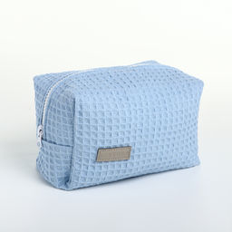 Косметичка женская на молнии TEXTURA, объёмная, средняя, мягкая, вафельная текстура, голубая  фото 3