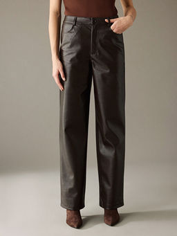 Standart Fit Kad?n Deri G?r?n?ml? Pantolon