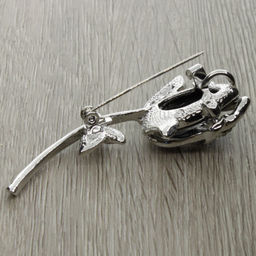 Брошь-подвеска "Роза" со вставкой из гелиотиса и ювелирного сплава