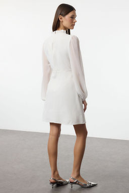Ekru Duz K?sa / Mini Dokuma Elbise TWOAW25EL00257