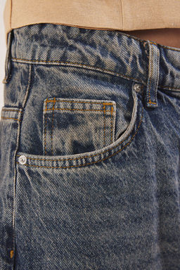 Koyu Mavi Soluk Efekt Dusuk Bel Wide Leg Jeans TWOSS25JE00193 - Trendyolmilla фото 4