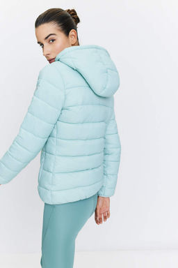 Водоотталкивающая приталенная куртка-пуховик с капюшоном DeFactoFit  фото 4