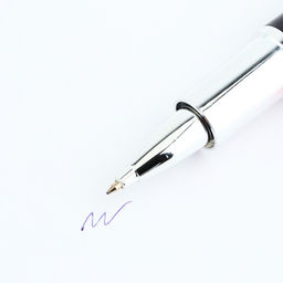 Цена за 2 шт. Подарочный набор, блок бумаги 10 л и ручка-помада Ты лучше всех