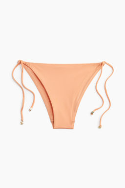 Braga de bikini con lazada
