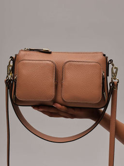 Сумка багет на плечо Deboro 31103 бежевая нуга