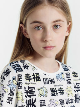 Футболка для девочек белая с принтом иероглифы - Mark formelle фото 8