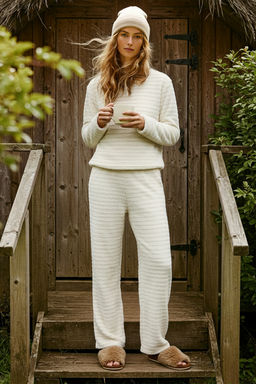 Trendyolmilla Ekru Cizgili Lurex Iplik Detayl? Wellsoft K?sl?k Orme Pijama Tak?m? THMAW25PT00070 фото 6