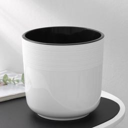 Кашпо для цветов со вставкой «Линель», 4.5 л, d=19 см, h=19 см, пластик, белое