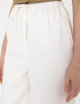 Beyaz Loose Fit Kanvas Pantolon