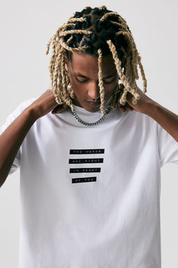 Camiseta con motivo estampado Loose Fit