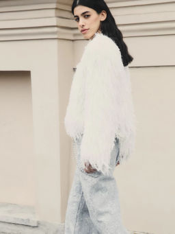 Жакет из перьев с пайетками / Zarina