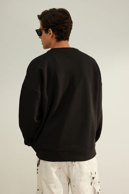 TRENDYOL MAN Limited Edition Siyah Oversize/Genis Kesim Designer Nak?sl? Ici Polarl? Sweatshirt TMNAW24SW00134 - Trendyolmilla фото 5