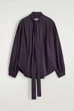 BLUSA FLUIDA CON DETALLE DE PA?UELO