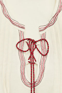 BLUSA BORDADOS BORLAS / Blanco - Zara фото 8