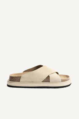 LTHR SNDLS - Zara фото 6