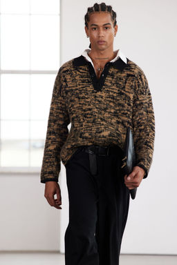 TRENDYOL MAN Cok Renkli Oversize Polo Yaka Duz Triko Kazak TMNAW25KZ00079