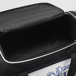 Сумка спортивная на молнии, наружный карман, длинный ремень, средний размер, чёрная, триколор