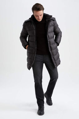 Пуховик приталенного кроя с капюшоном - Defacto фото 2