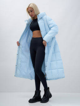Пальто утепленное стеганное зимнее с капюшоном женское голубого цвета 9609Gl - Mtforce фото 17