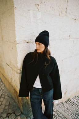 CHAQUETA BOMBER CRUZADA PUNTO / Negro