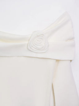 Джемпер из вискозы с цветком / Zarina  фото 3