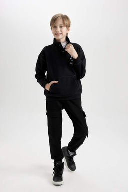 Черные спортивные штаны обычного кроя для мальчиков с эластичной резинкой на талии и карманами - Defacto фото 3