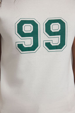 Zumrut Yesili Renk Bloklu Slogan Bask?l? Fitted/Vucuda Oturan Orme T-Shirt TWOSS25TS00096