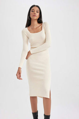 Приталенное платье миди в рубчик с квадратным вырезом и длинными рукавами и разрезом - Defacto фото 7