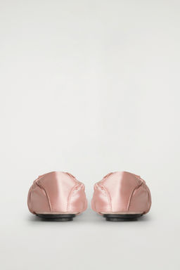 ZAPATILLAS BAILARINAS SATINADAS CON ANTE - H&m фото 7