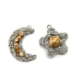 Подвески Полумесяц и Звезда из яшмы бежевой