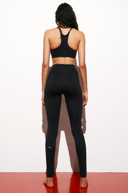 Sujetador de deporte en SoftMove Light Support - H&m фото 6