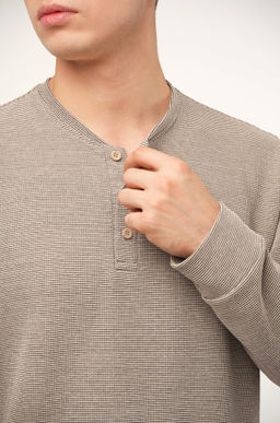 Мужской лонгслив на пуговицах Happyfox