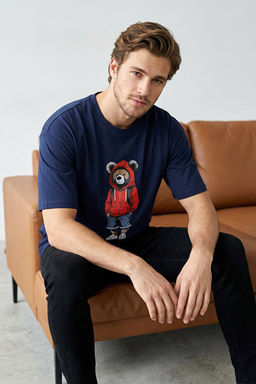 Lacivert Unisex Oversize/Geni_ Kesim Ay_c_k Bask_l_ %100 Pamuklu T-Shirt TMNSS25TS00158