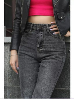 Джинсы укороченные мом бананы