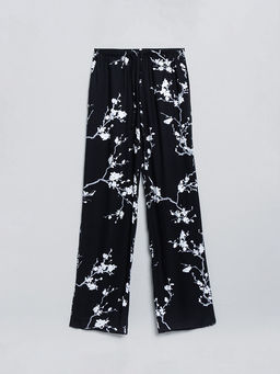 Брюки домашние женские черные с узором сакуры - Mark formelle фото 5