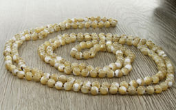 Перламутр бежевый (Индонезия) круглый 6мм, бусы длиной 154см