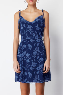 TRENDYOLMILLA Lacivert Cicekli A Kesim Sifon Mini Astarl? Dokuma Elbise TWOSS22EL2566  фото 5