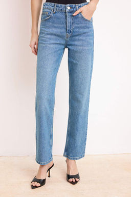 Mavi Yuksek Bel Az Esnek Straight Duz Kesim Jeans TWOSS26JE00099 - Trendyolmilla фото 5