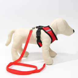 Шлейка дышащая с поводком и светоотражающей нашивкой, M, ОШ 33, ОГ 32-43, красная - Пушистое счастье фото 6