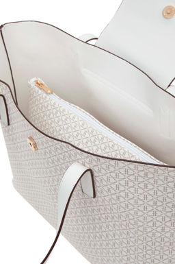 Женская белая сумка через плечо Неожиданная скидка в корзине