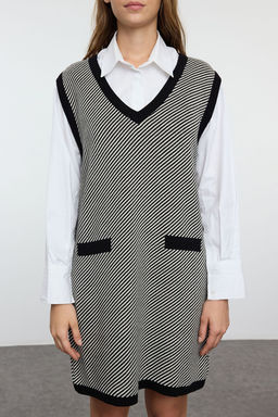 TRENDYOLMILLA Siyah Mini Triko Renk Bloklu Elbise TWOAW25EL00073  фото 3