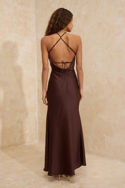 Kahverengi Aksesuar Detayl? Dokuma Saten Maxi Abiye & Mezuniyet Elbisesi TPRSS26AE00013  - Trendyolmilla фото 4