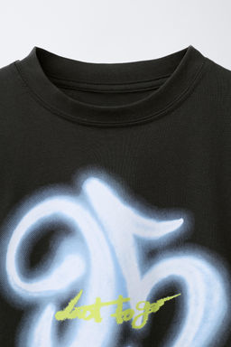 CAMISETA TEXTO NE?N / Antracita oscuro - Zara фото 3