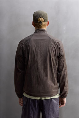 LIGHTWEIGHT TECHNICAL JACKET - Zara фото 3