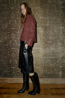 LONG FAUX LEATHER BERMUDA SHORTS