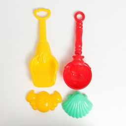 Набор детский "Трактор с прицепом": 5 игрушек для песочницы, пластик, 42 х 14 х 16 см, микс