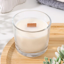 Ароматическая свеча в стакане с деревянным фитилем «Лесная малина», из соевого воска, 65 г